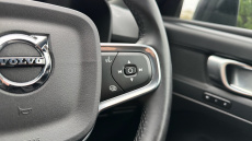 Volvo XC40 2.0 B4P Plus Dark 5dr Auto Petrol Estate